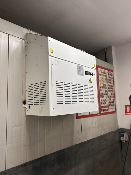 Reparatii vitrine frigirifice