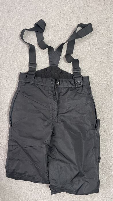 Costum de sky 12 ani  Nevica si casca de sky