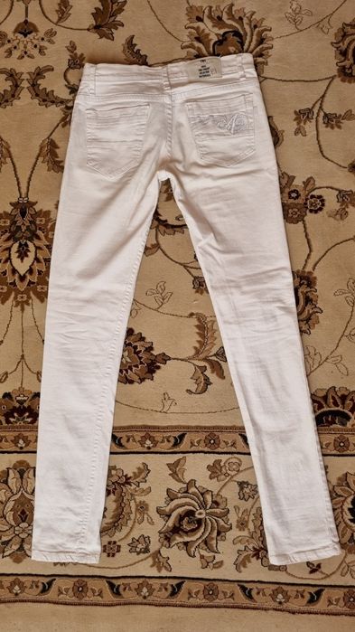 Джинсы белые женские