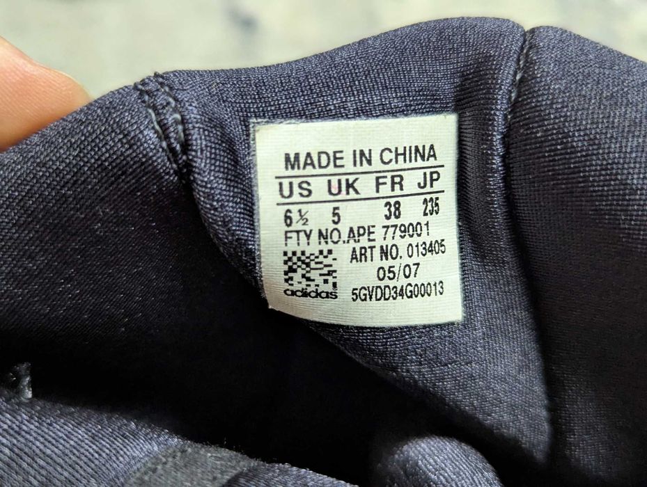 Оригинални дамски ботуши Adidas