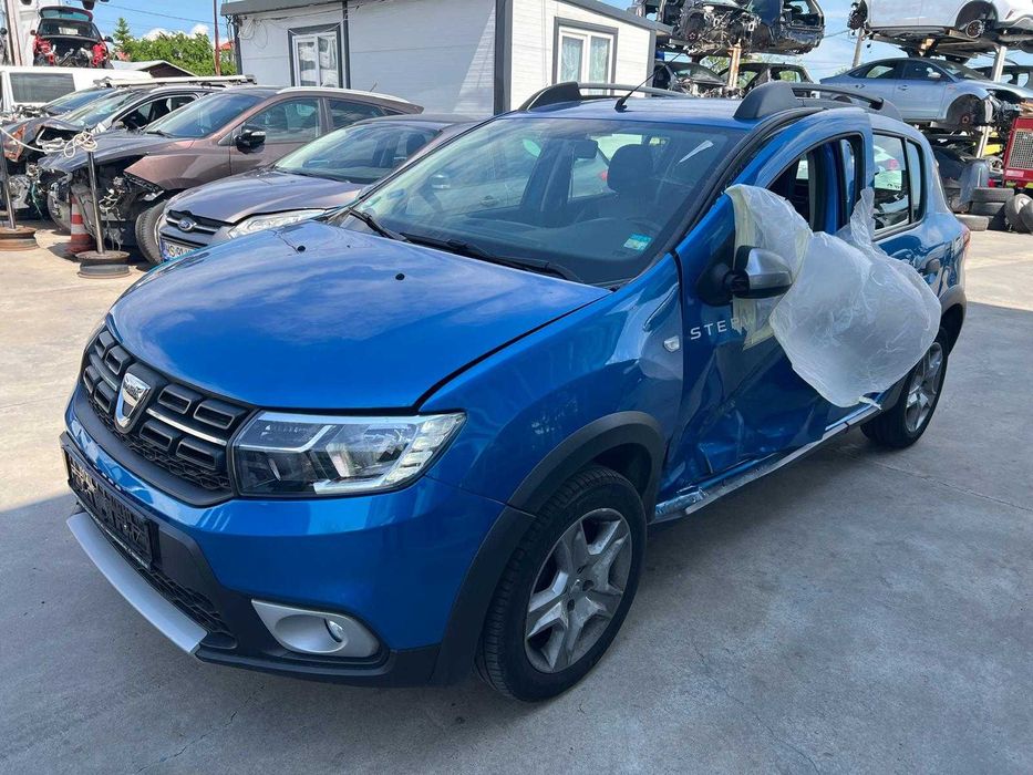 Dacia Sandero Stepway cutie Automata 0.9 tce + Gpl usor avariat 2017