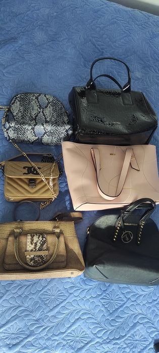 Genti dama de vanzare .