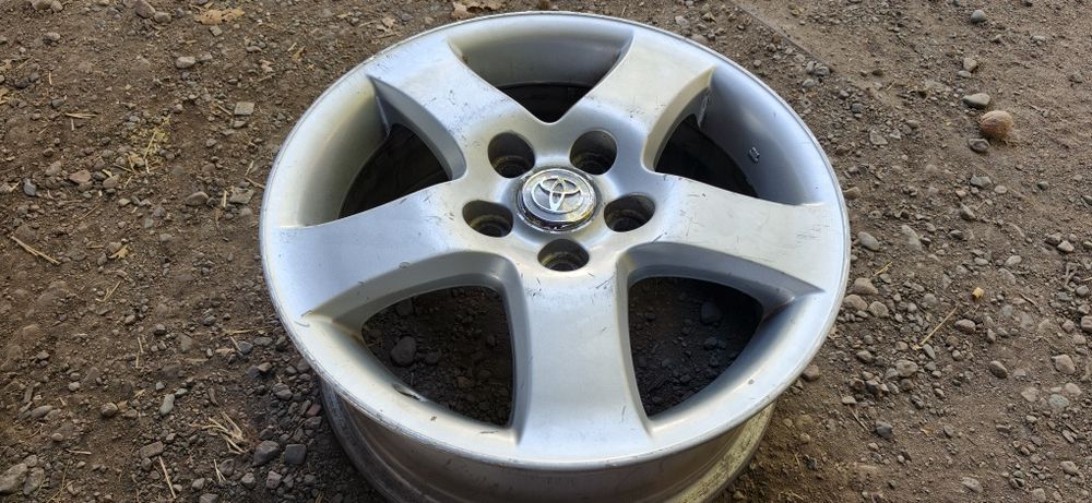 Диск 1шт. Toyota  Camry R16. Оригинал.