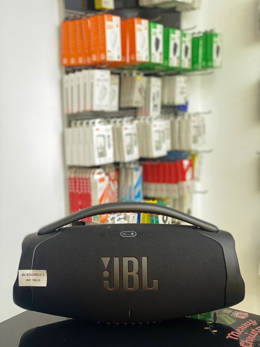 Vand boxa JBL Boombox 3