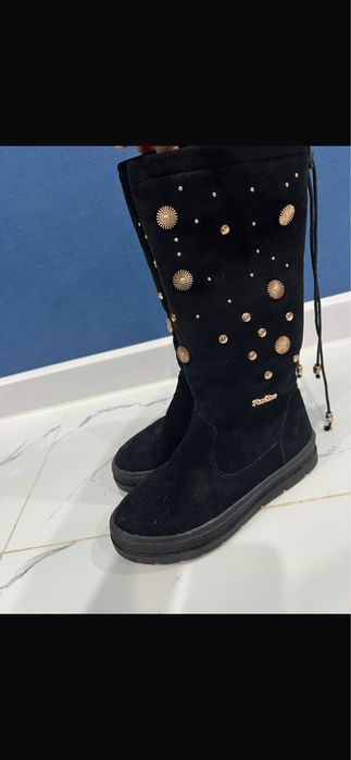 Продам обувь 36 размер зима