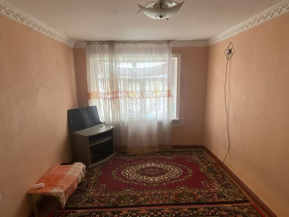 1 xonali uy sotiladi