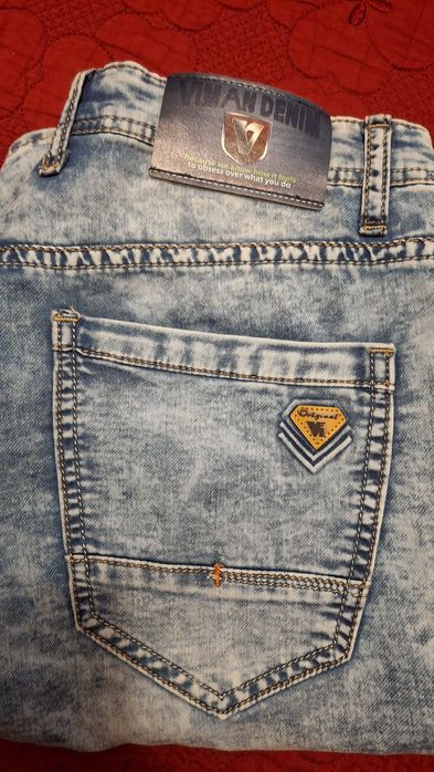 Мъжки дънкови панталонки 33