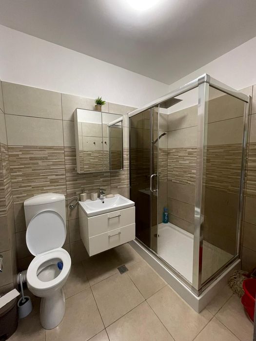 Închiriere apartament 2 camere decomandat