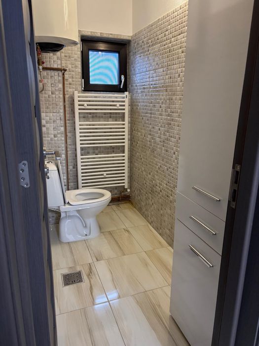 Proprietar inchiriez apartament 3 camere Herculane