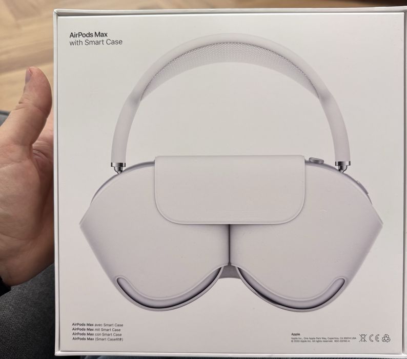 AirPods Max with Smart Case sigilat
