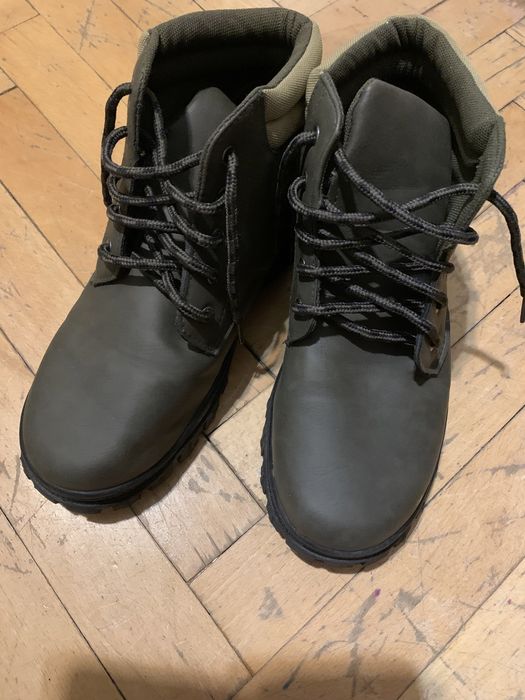 Боти номер 38 - нови - 5€