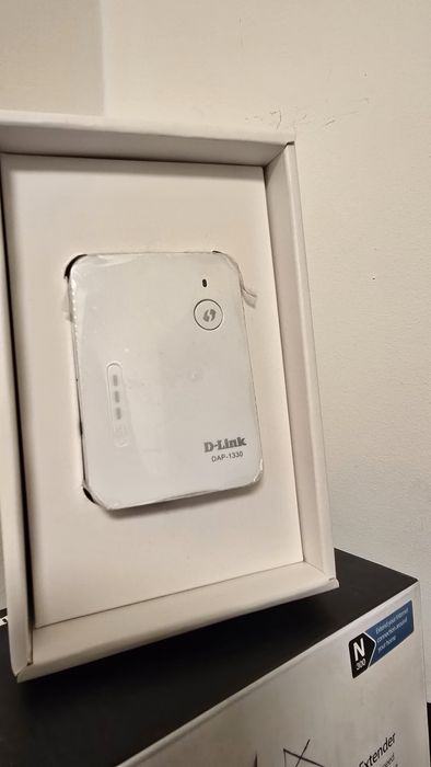 D-Link N300 Wi-Fi Range Extender