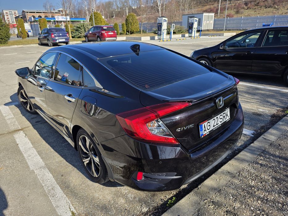 Honda Civic Sedan 10th 4D 1.5T MT Elegance