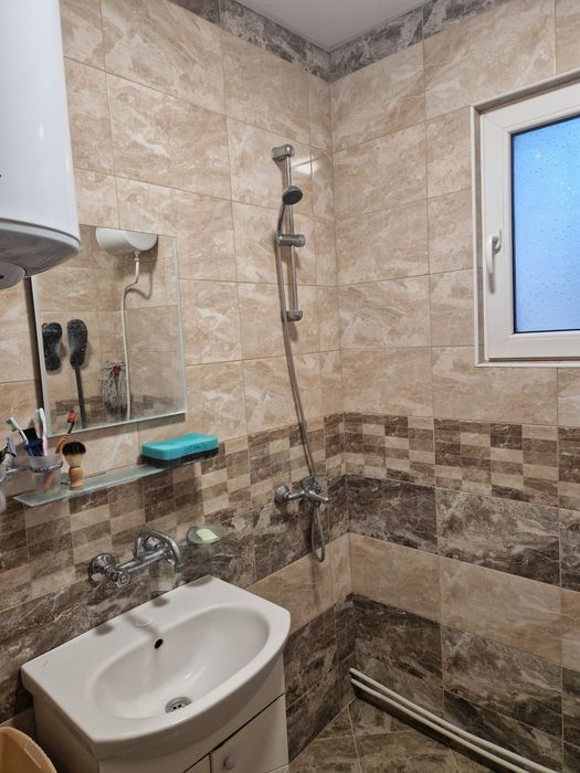 Продава се Четиристаен апартамент в Пловдив, Коматево - 80 кв.м за 2063 €/кв.м - Снимка #12