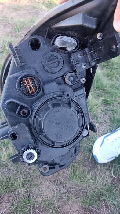 Ляв фар за Киа Соренто 2013-2015