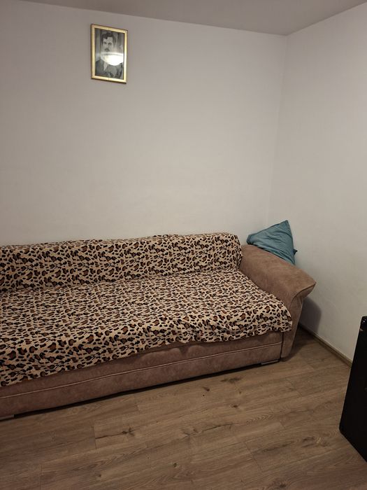 vand casa din caramida 4 camere zona centrala