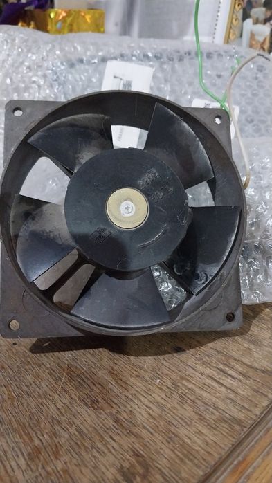 Вентилятор на220 вольт размеры 13/13см