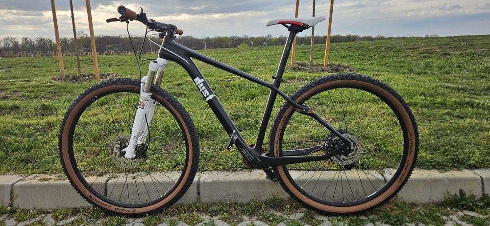 De vanzare bicicleta MTB