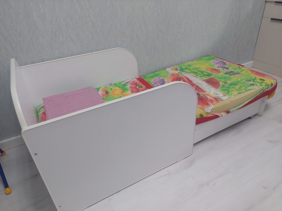 Балалар төсегі. Тегін. (отдам даром)