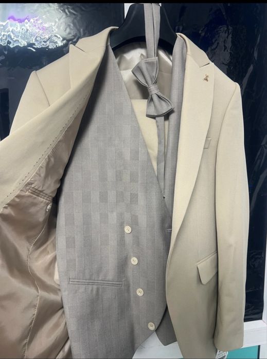 Costum eveniment barbati