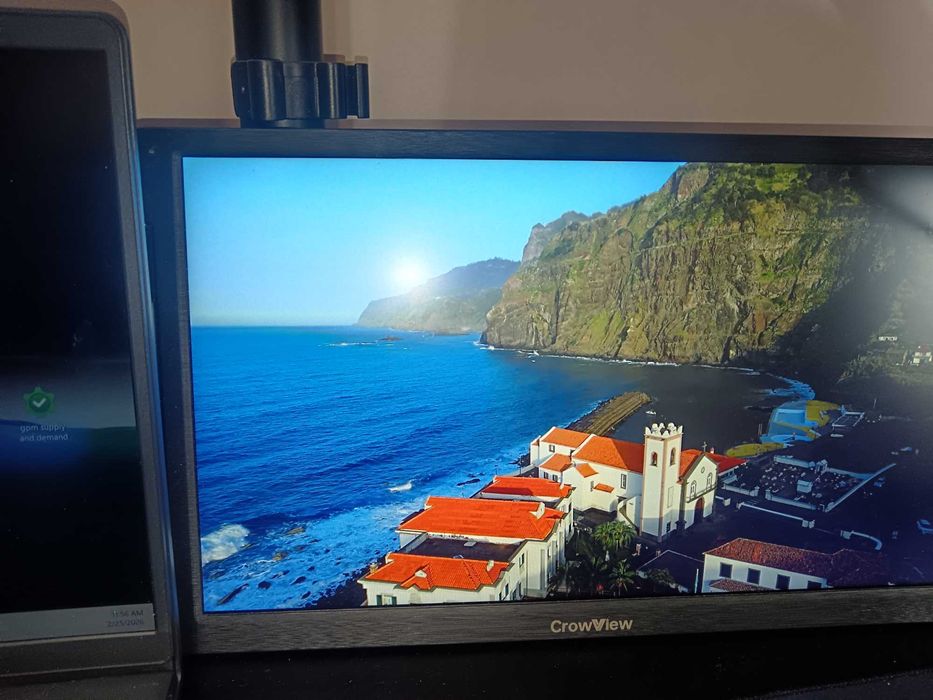 Монитoр за лаптоп