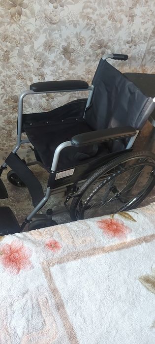 Инвалидное кресло