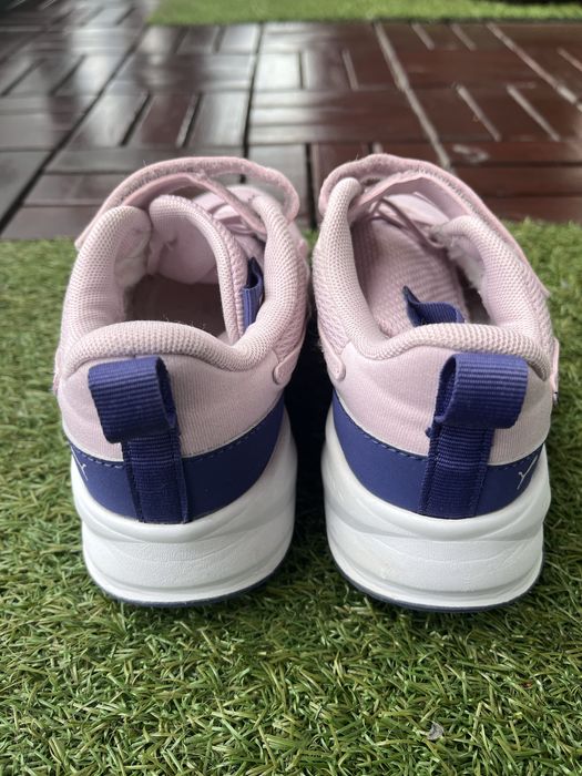 Розови маратонки Puma