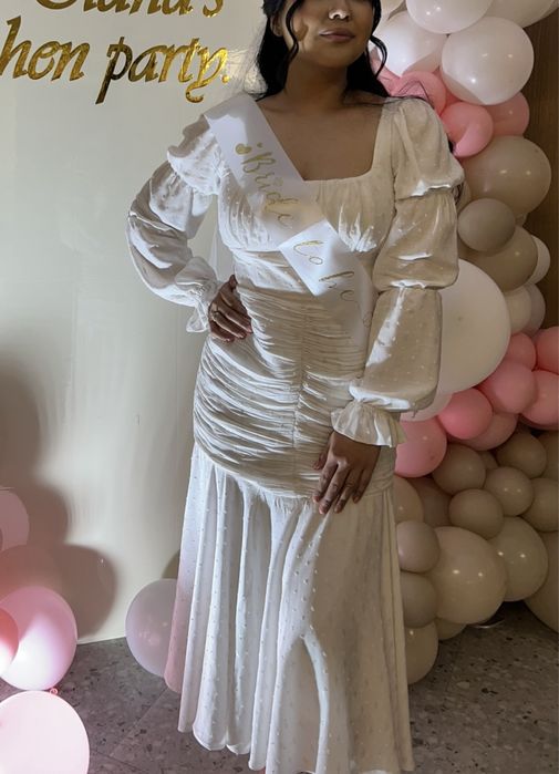 Вечернее платье в цвете айвори