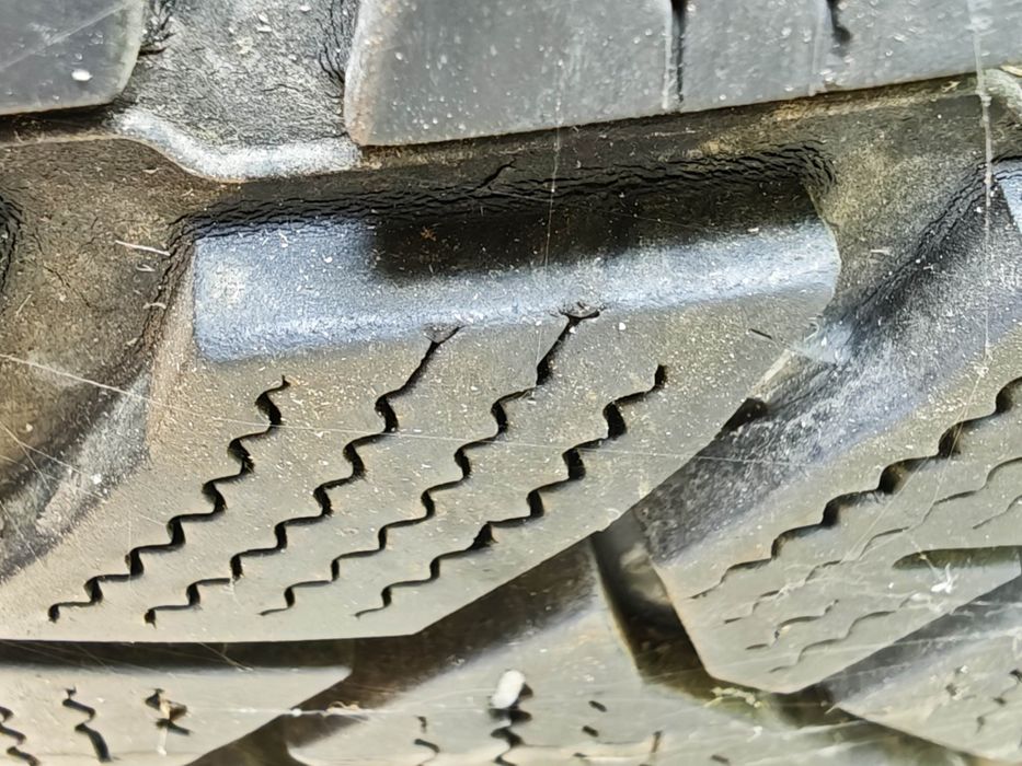 Зимни гуми Dunlop 215/65R16