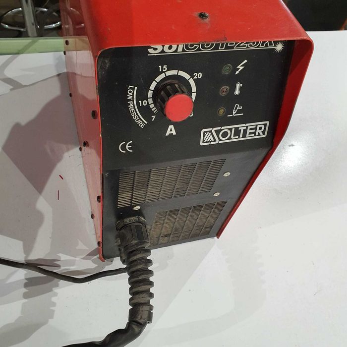 Aparat de taiere cu plasma