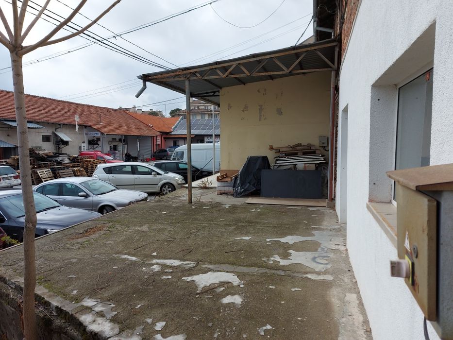 Дава се под наем Магазин в Карлово - 50 кв.м за 204 € - Снимка #3