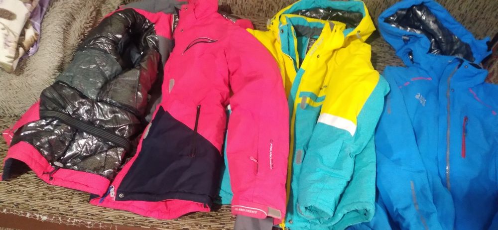 Лыжные костюмы..