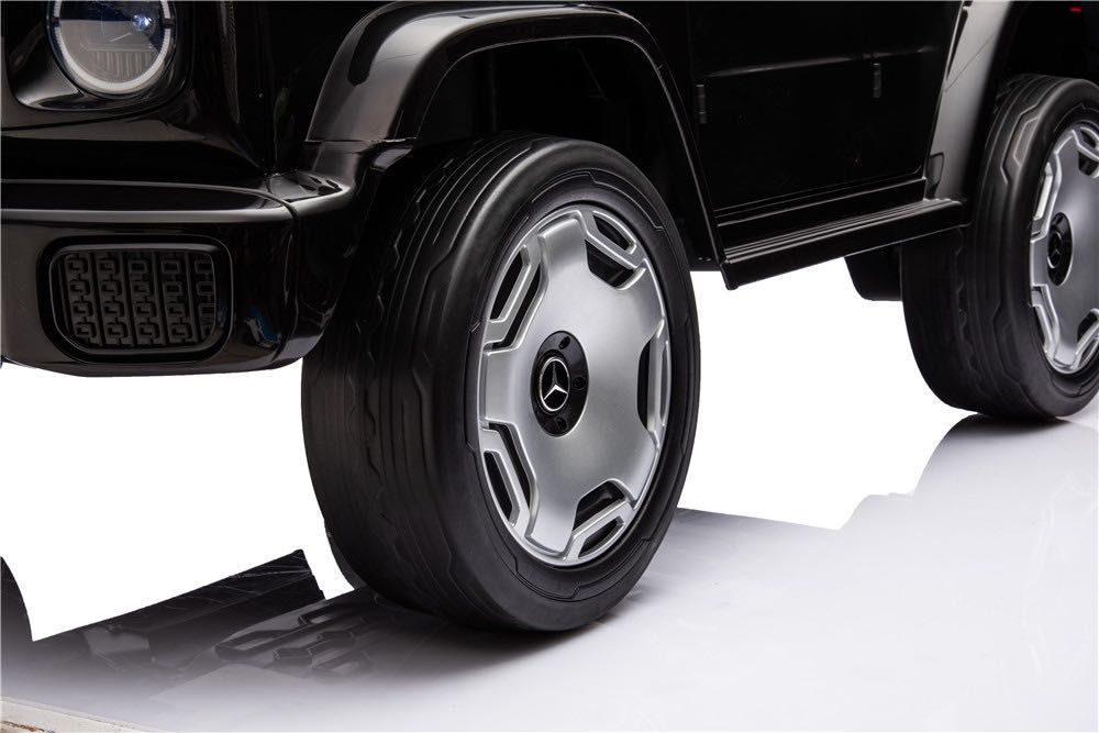 Акумулаторна кола Mercedes-Benz EQG в черен или бял цвят, 4х4