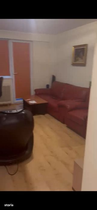 Apartament De Vânzare cu Două Camere În Zona piața Victoriei