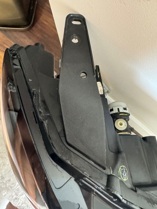 Mazda CX-30 LED Фар Десен