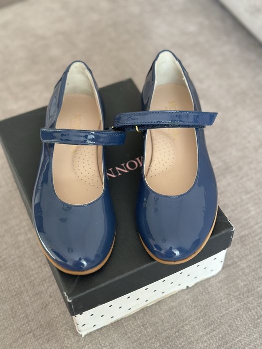 Новые детские туфли Monnalisa