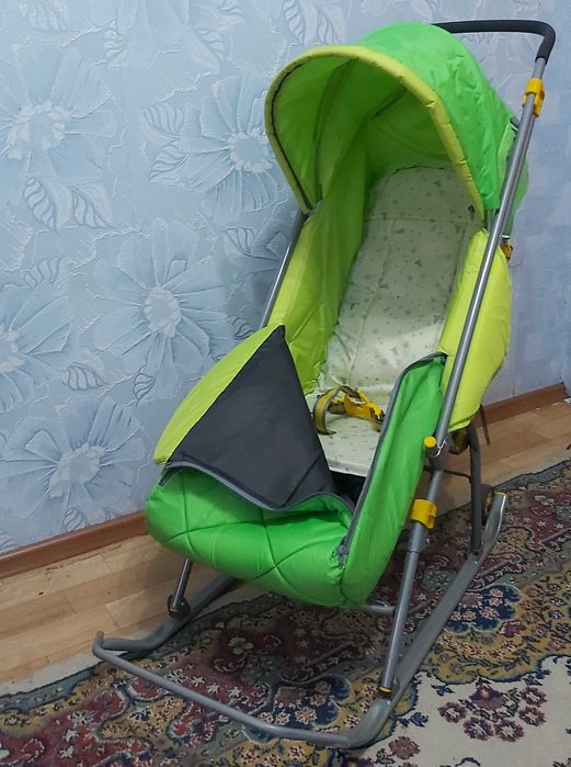 Продаю     санки