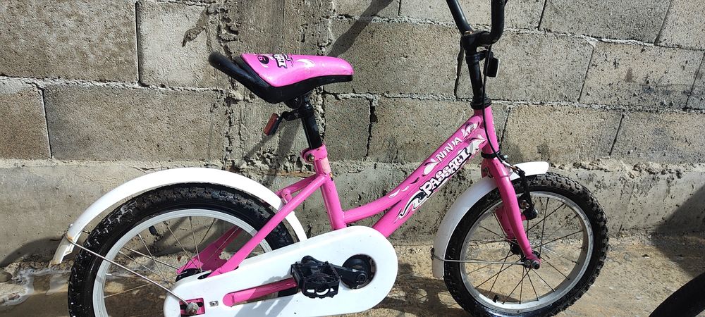 2,колелета за момче и момиче запазени почти  нови