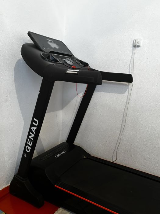 Беговая дорожка GENAU