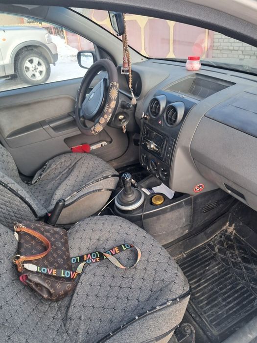 Продам форд фьюжн 2003 ,автомат