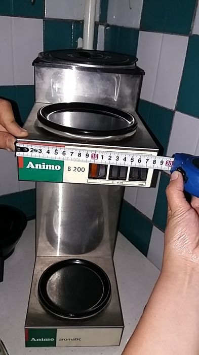 Профессиональная кофе машинка для кафе и дома