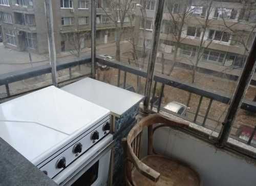 Дава се под наем Едностаен апартамент в Бургас, Център - 89 кв.м за 225 € - Снимка #6