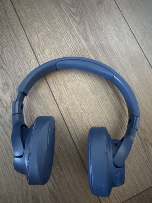 Продам наушники jbl