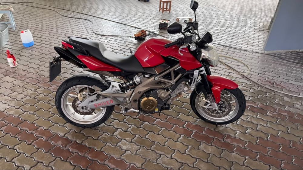 Продам мотоцикл aprilia