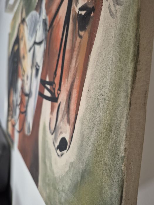 Стара маслена картина „Коне“ – автентично платно (61x42 см)
​Описание: