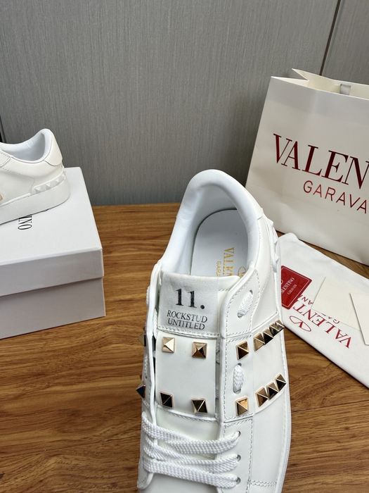 Adidasi Valentino Garavani Rockstud Untitled sneakers