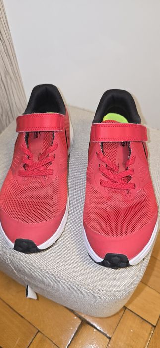 маратонки NIKE srat RUNNER