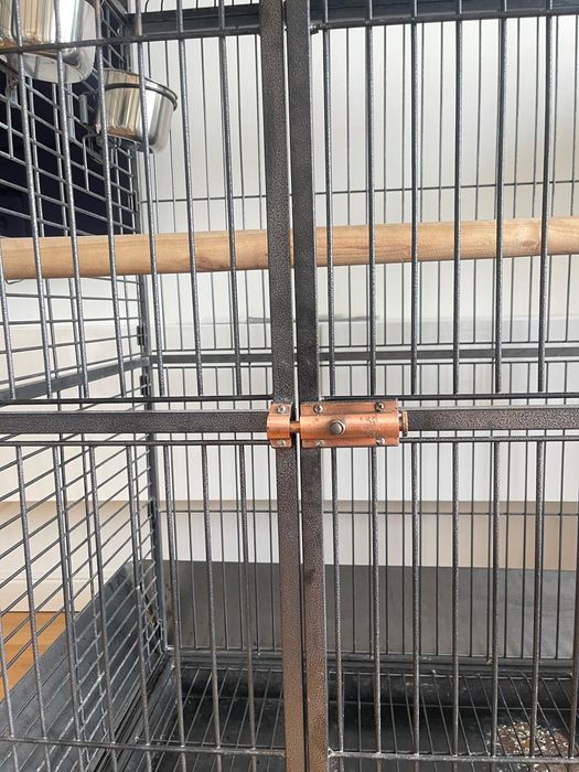 Клетка за два папагала