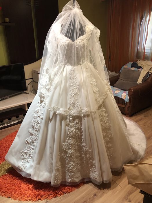 Rochie mireasa deosebita