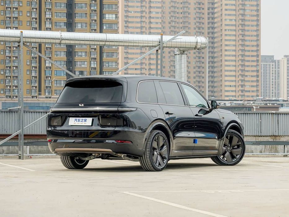 Lixiang L9 Ultra 2026 Оранж салон рестайлинг